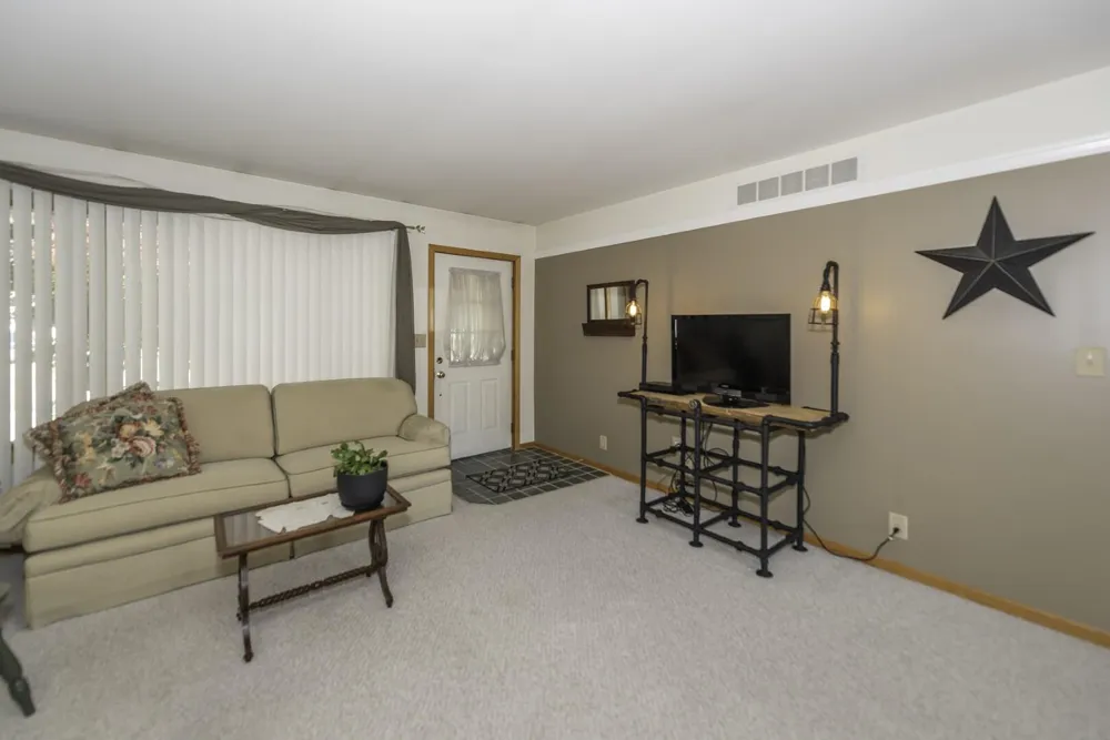 478 Douglas Street Ypsilanti City, MI 48197