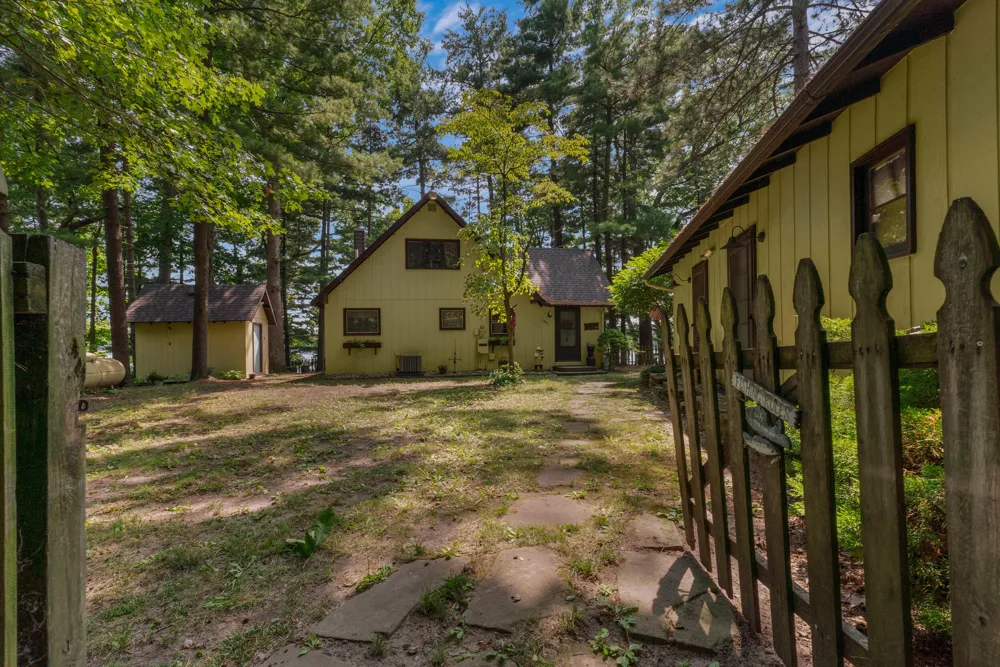1890 Hemlock Crest Drive Allen Township, MI 49082