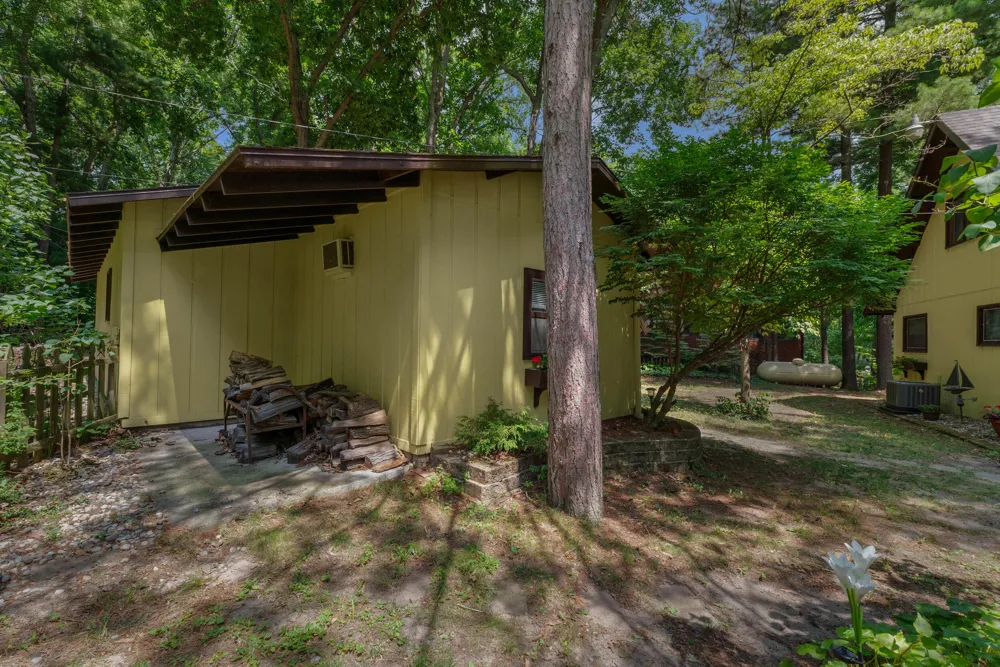 1890 Hemlock Crest Drive Allen Township, MI 49082