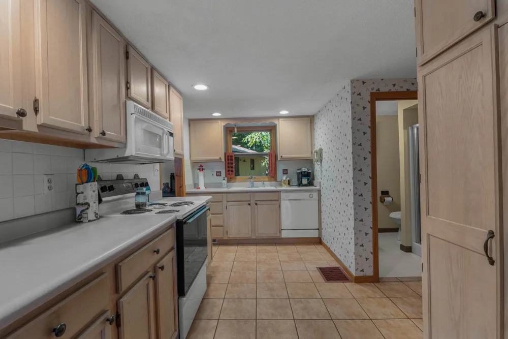 1890 Hemlock Crest Drive Allen Township, MI 49082