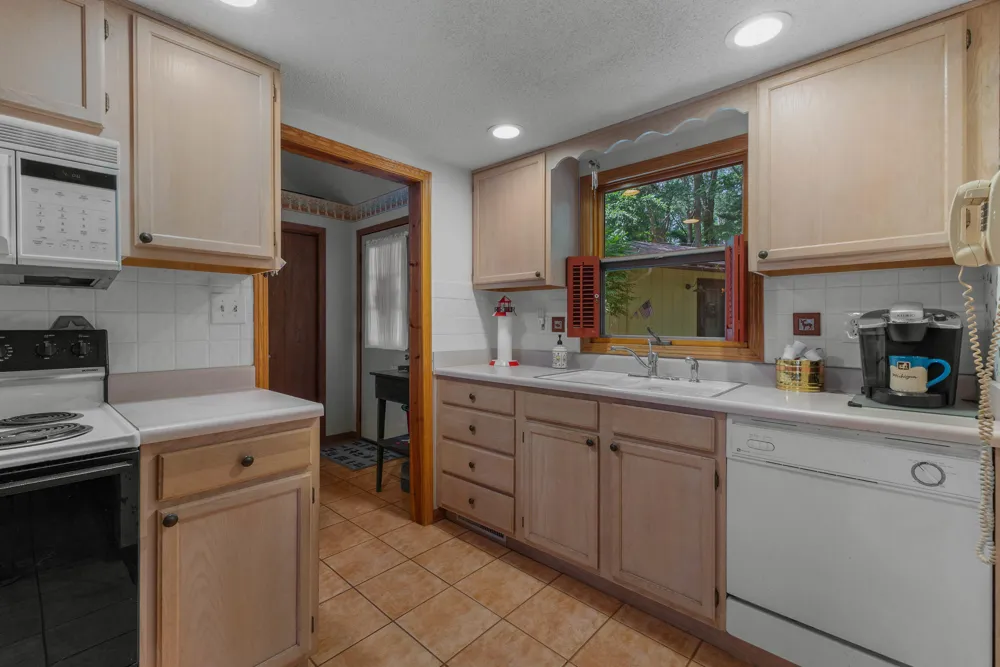 1890 Hemlock Crest Drive Allen Township, MI 49082