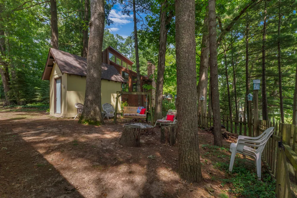 1890 Hemlock Crest Drive Allen Township, MI 49082