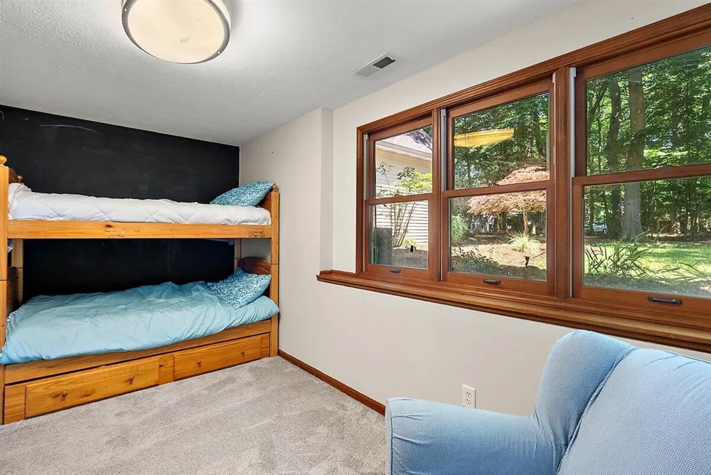 1460 Post Avenue Park Township, MI 49424