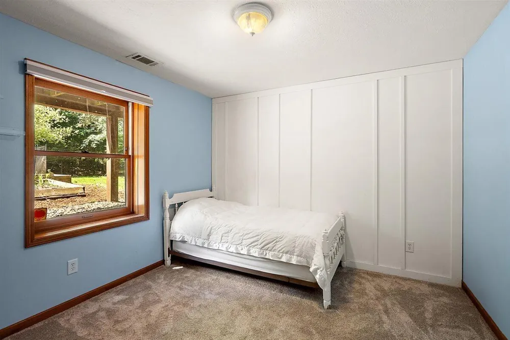 1460 Post Avenue Park Township, MI 49424