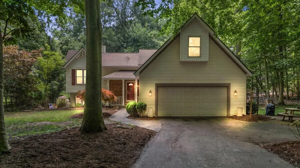 1460 Post Avenue Park Township, MI 49424