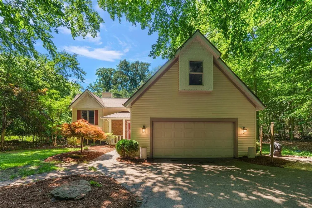 1460 Post Avenue Park Township, MI 49424