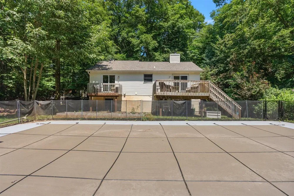 1460 Post Avenue Park Township, MI 49424