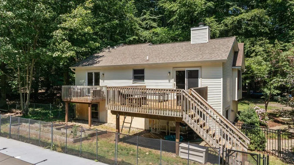 1460 Post Avenue Park Township, MI 49424