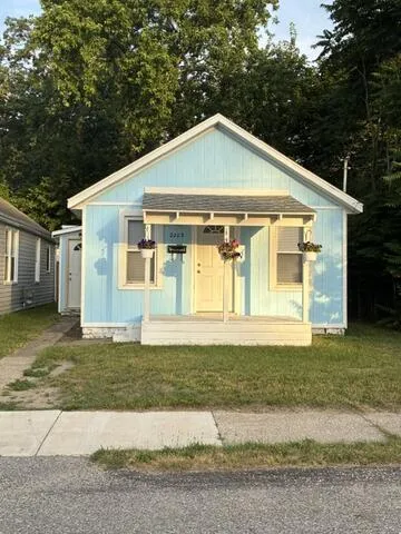 2203 Larue Street