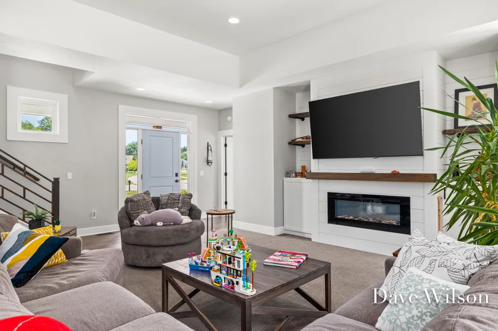 6699 Summer Meadows Drive NE Cannon Township, MI 49341