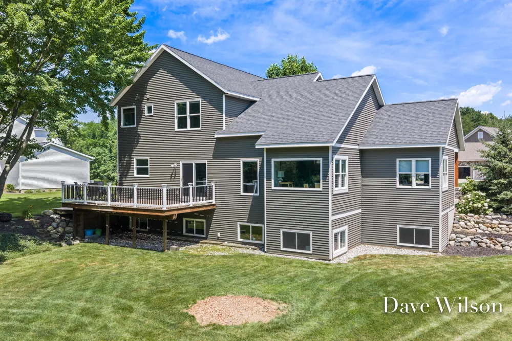 6699 Summer Meadows Drive NE Cannon Township, MI 49341