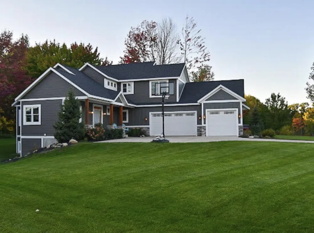 6699 Summer Meadows Drive NE Cannon Township, MI 49341