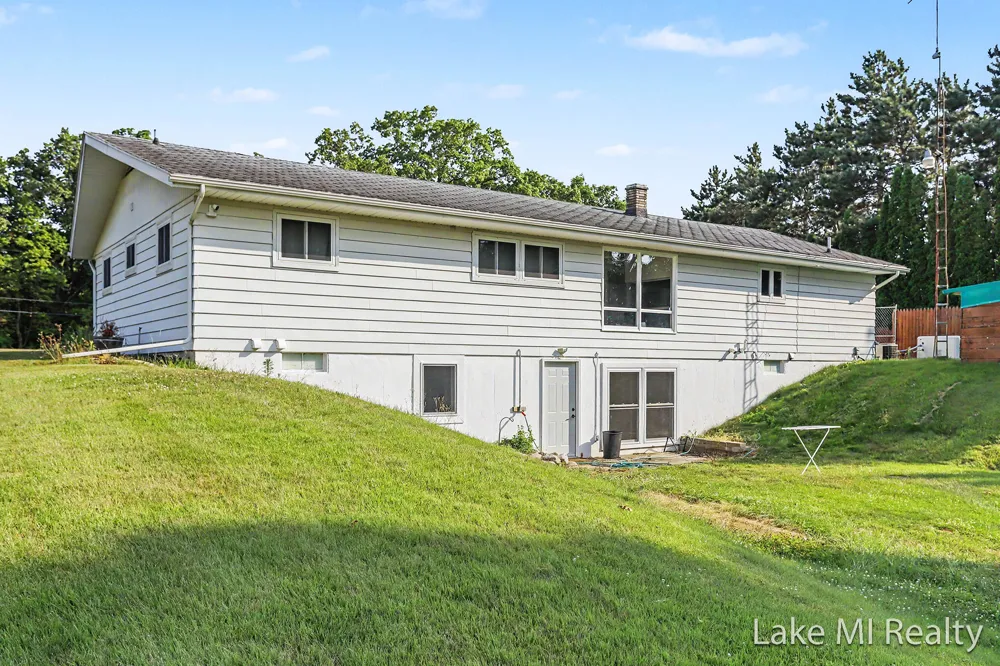 24065 M-78 Pennfield Charter Township, MI 49017