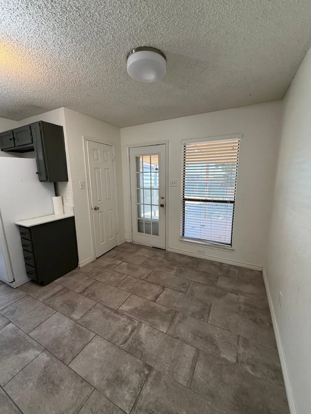 3006 Post Oak Drive Euless, TX 76039