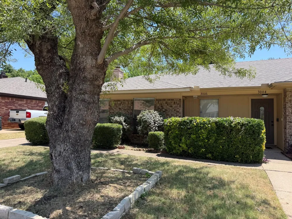 3006 Post Oak Drive Euless, TX 76039