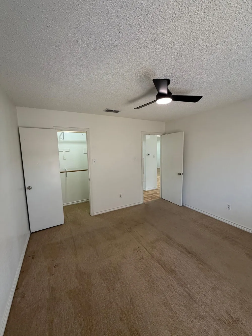 3006 Post Oak Drive Euless, TX 76039