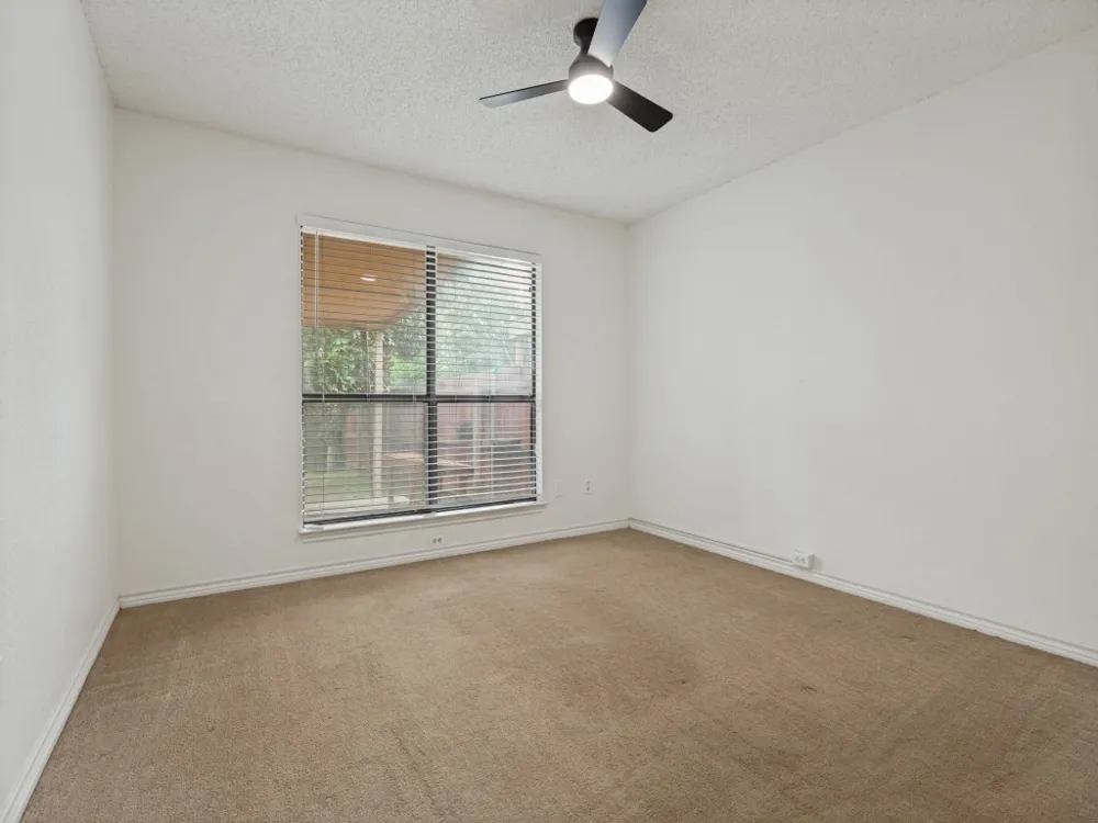 3006 Post Oak Drive Euless, TX 76039