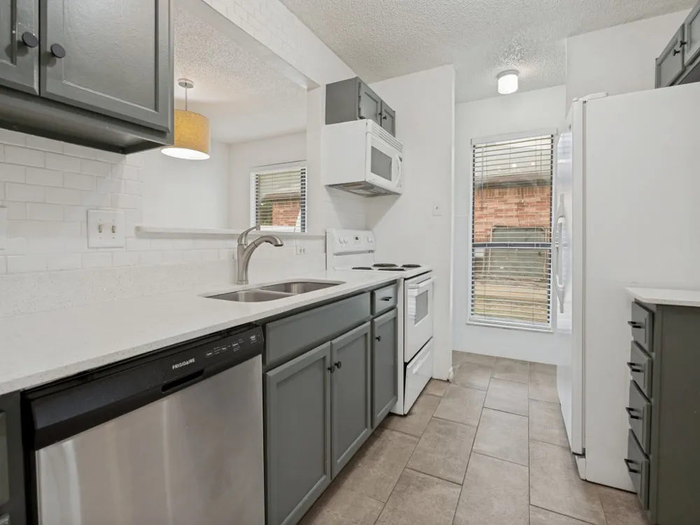 3006 Post Oak Drive Euless, TX 76039