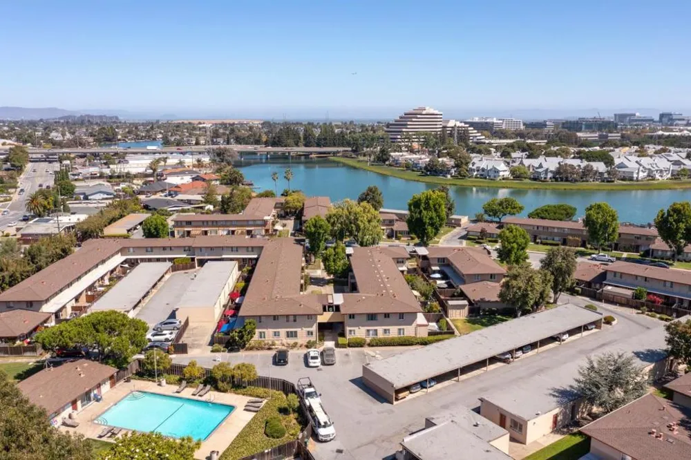 1536 Day Avenue #F San Mateo, CA 94403
