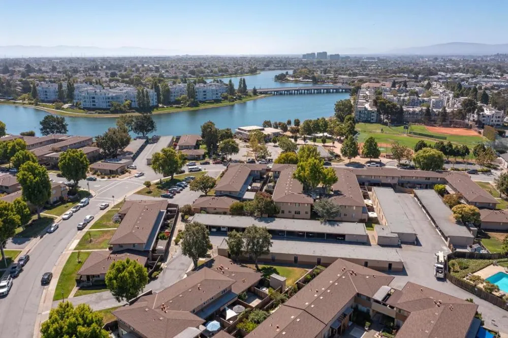 1536 Day Avenue #F San Mateo, CA 94403