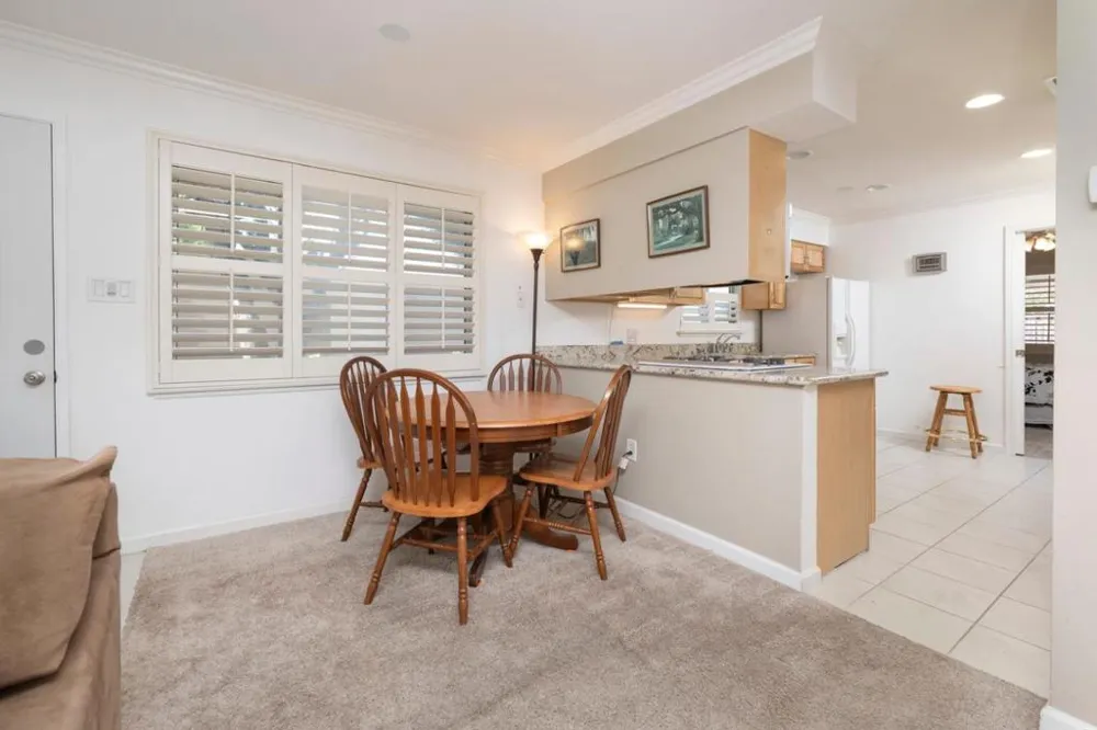 1536 Day Avenue #F San Mateo, CA 94403