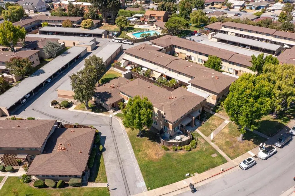 1536 Day Avenue #F San Mateo, CA 94403