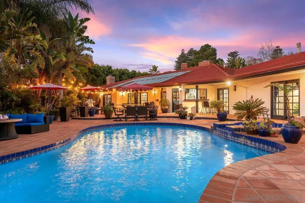 1005 Solymar Drive La Jolla, CA 92037