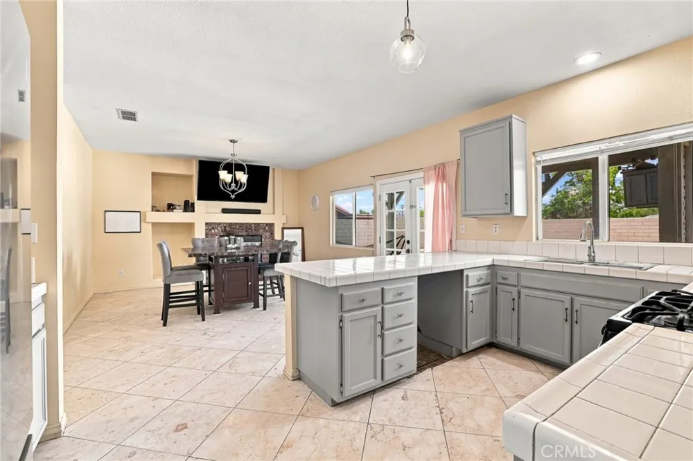 3002 Purple Sage Lane Palmdale, CA 93550