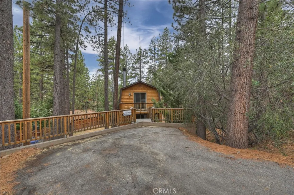 718 Silver Tip Big Bear Lake, CA 92315