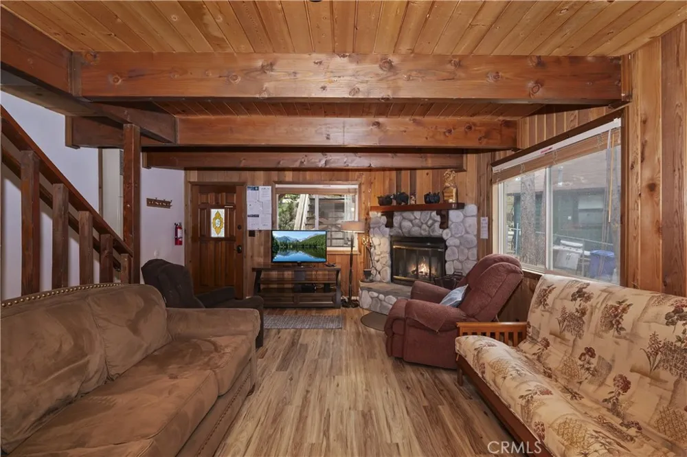 718 Silver Tip Big Bear Lake, CA 92315