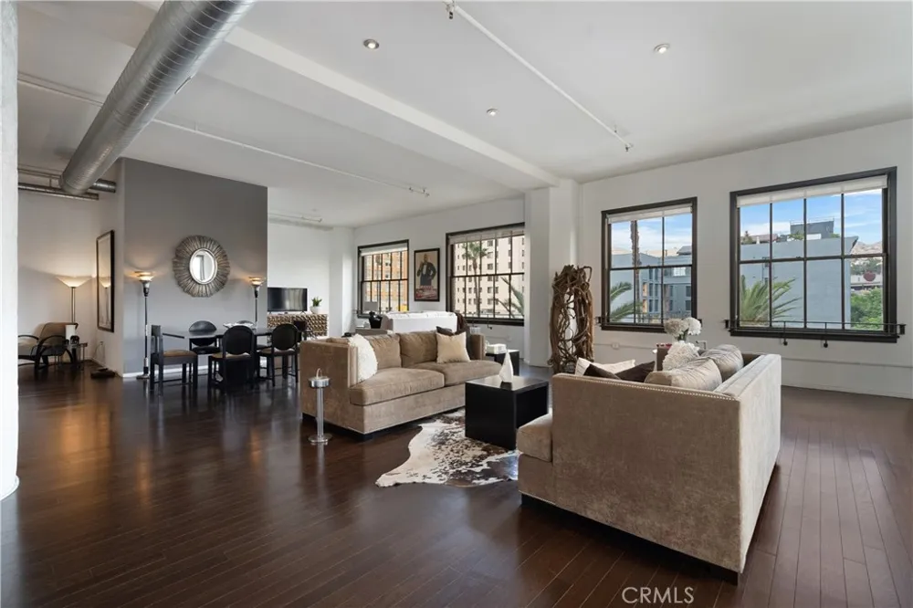 1645 Vine #406 Hollywood, CA 90028