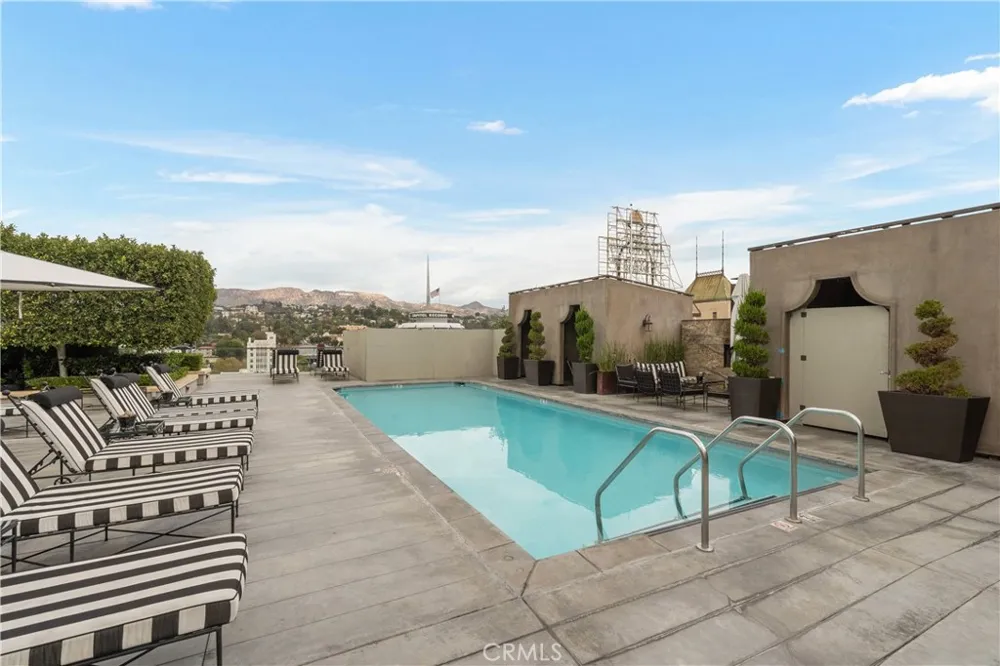 1645 Vine #406 Hollywood, CA 90028