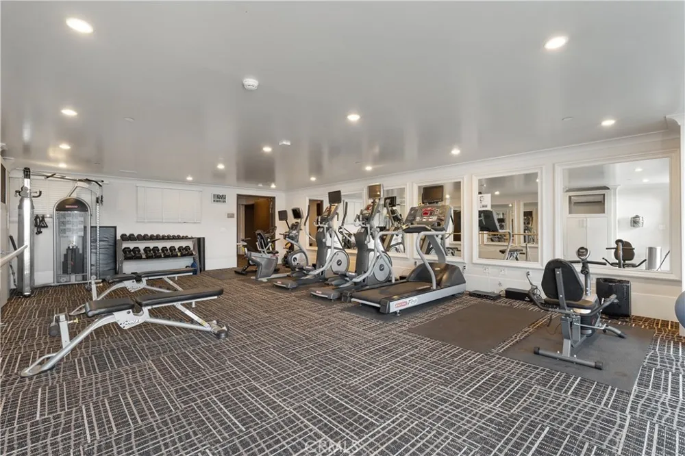 1645 Vine #406 Hollywood, CA 90028