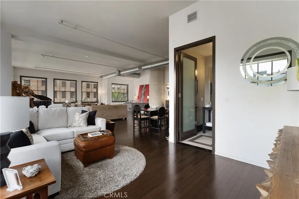 1645 Vine #406 Hollywood, CA 90028