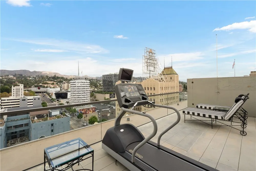 1645 Vine #406 Hollywood, CA 90028