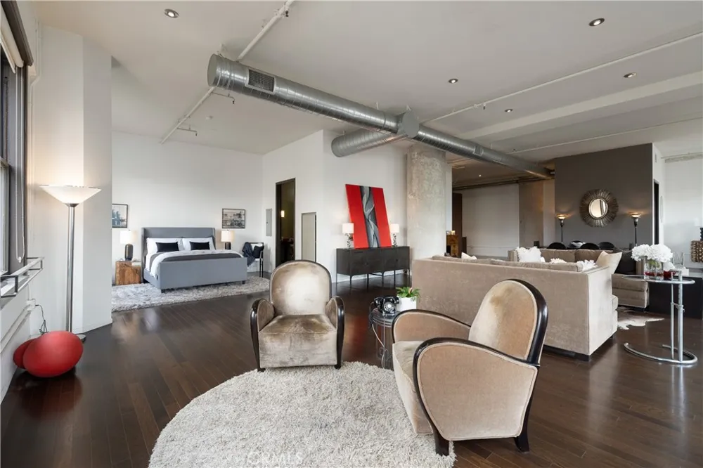 1645 Vine #406 Hollywood, CA 90028