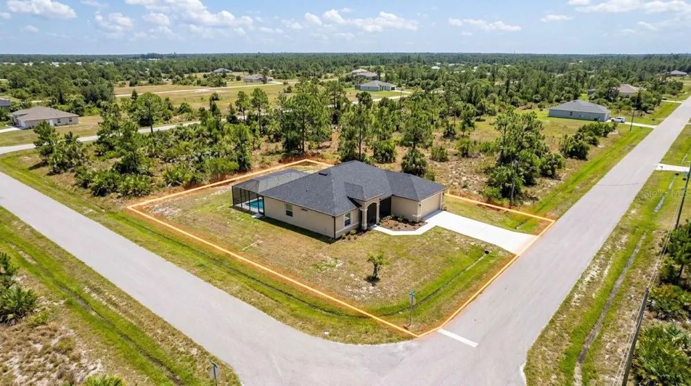 HINSHAW AVENUE North Port, FL 34288