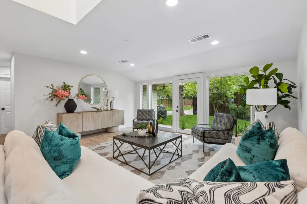 6941 Midcrest Drive Dallas, TX 75254