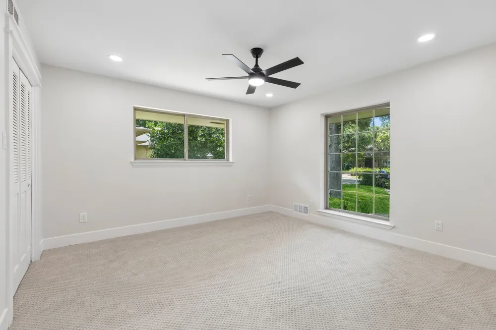 6941 Midcrest Drive Dallas, TX 75254