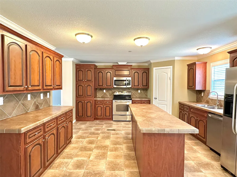 831 Country Club Road Lucas, TX 75002