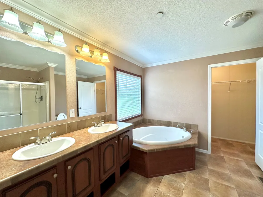 831 Country Club Road Lucas, TX 75002