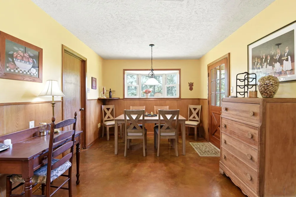 280 Mcgehee Road Willis, TX 77378