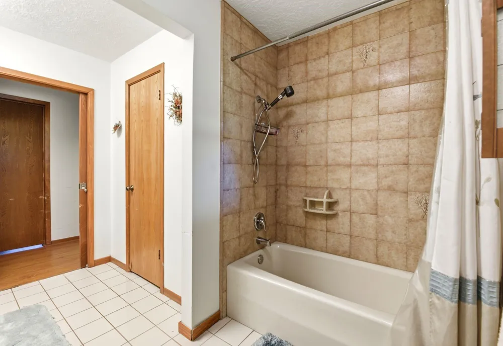 280 Mcgehee Road Willis, TX 77378