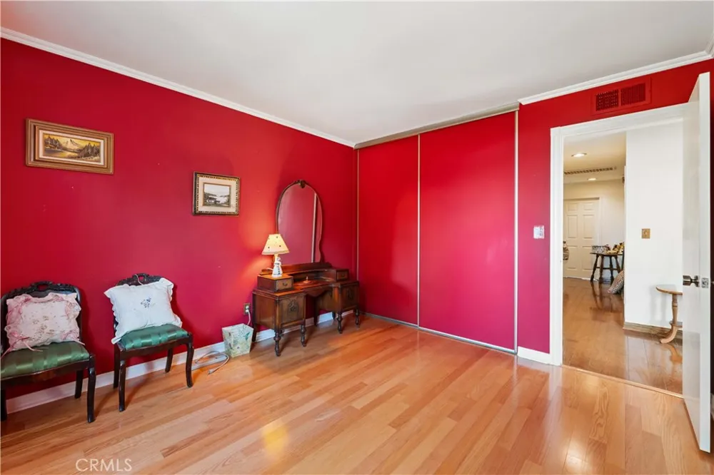 19932 Turnberry Tarzana, CA 91356
