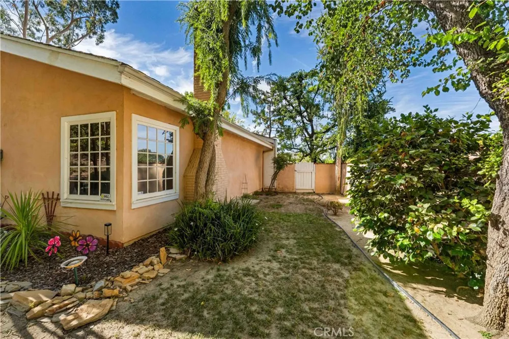 19932 Turnberry Tarzana, CA 91356