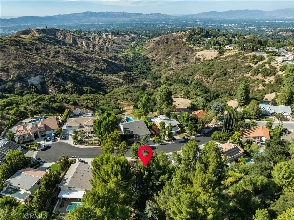 19932 Turnberry Tarzana, CA 91356