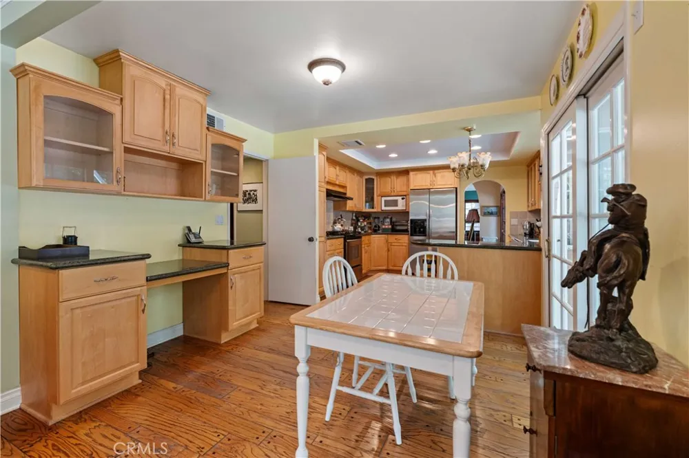 19932 Turnberry Tarzana, CA 91356