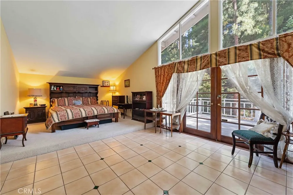 19932 Turnberry Tarzana, CA 91356