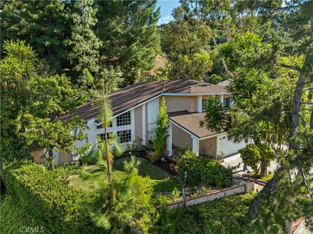 19932 Turnberry Tarzana, CA 91356