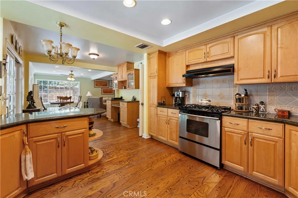 19932 Turnberry Tarzana, CA 91356